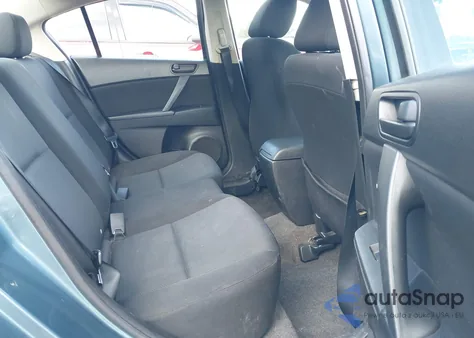 2011 Mazda Mazda3 I Sport z USA, uszkodzony, nr VIN JM1BL1UG3B1482506